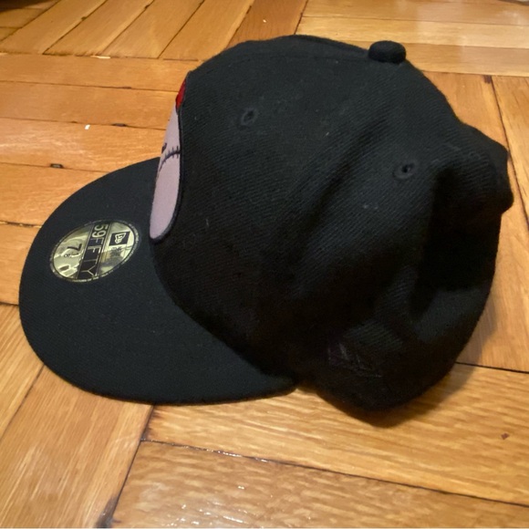 59FIFTY KOZIK x KIDROBOT New-Era Snapback - Picture 7 of 7